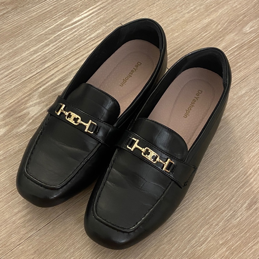 Amazon Black Loafers with Gold Accent
